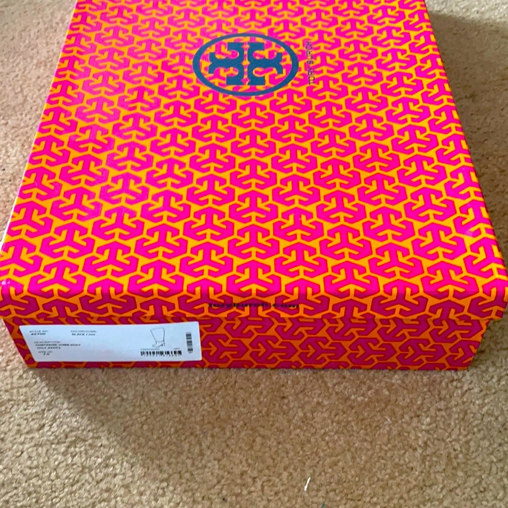 Authentic Tory Burch Contraire 90MM Boots. Black Leather size 7.5